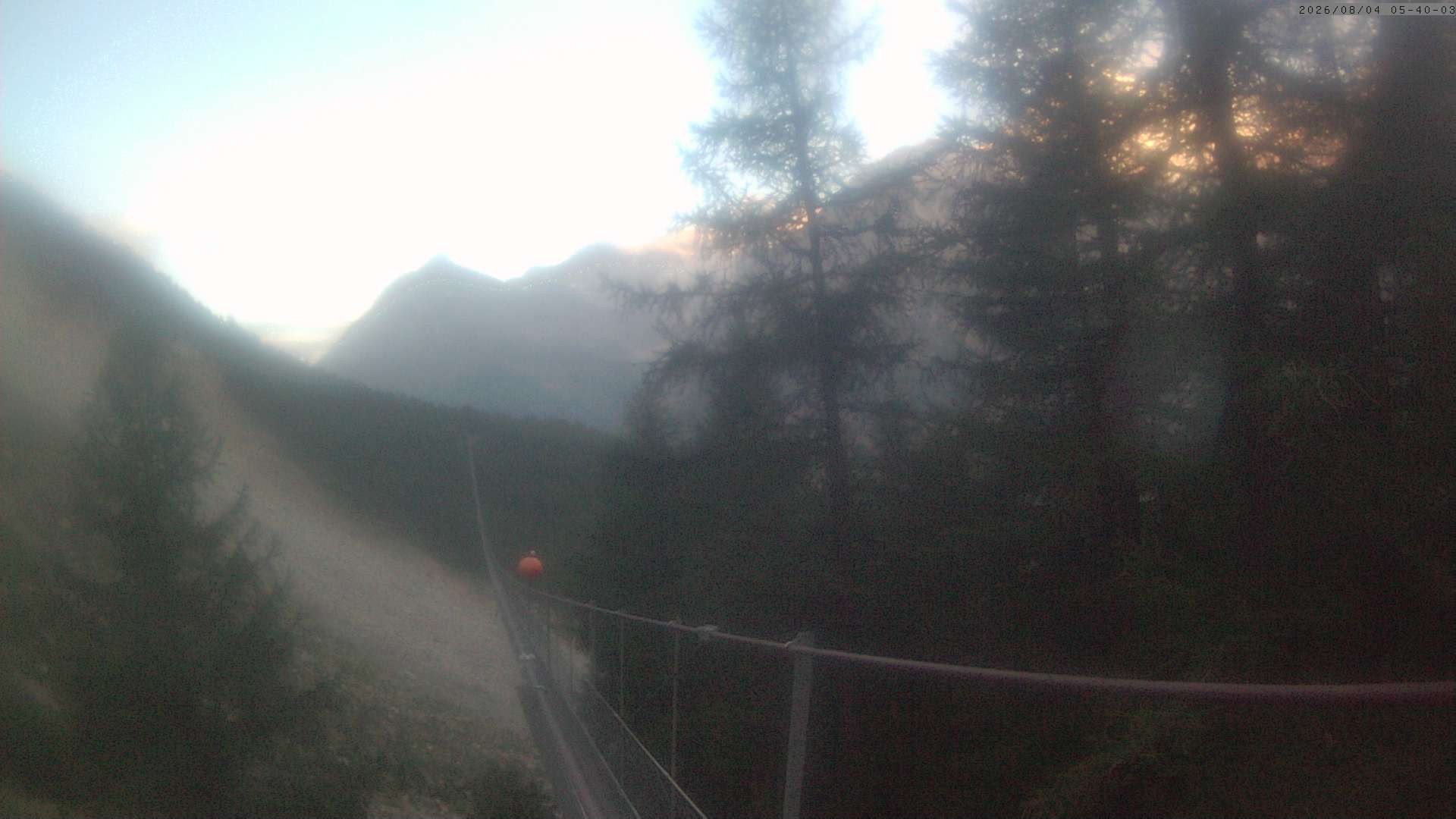 Archiv Foto Webcam Grächen: Charles Kuonen Hängebrücke