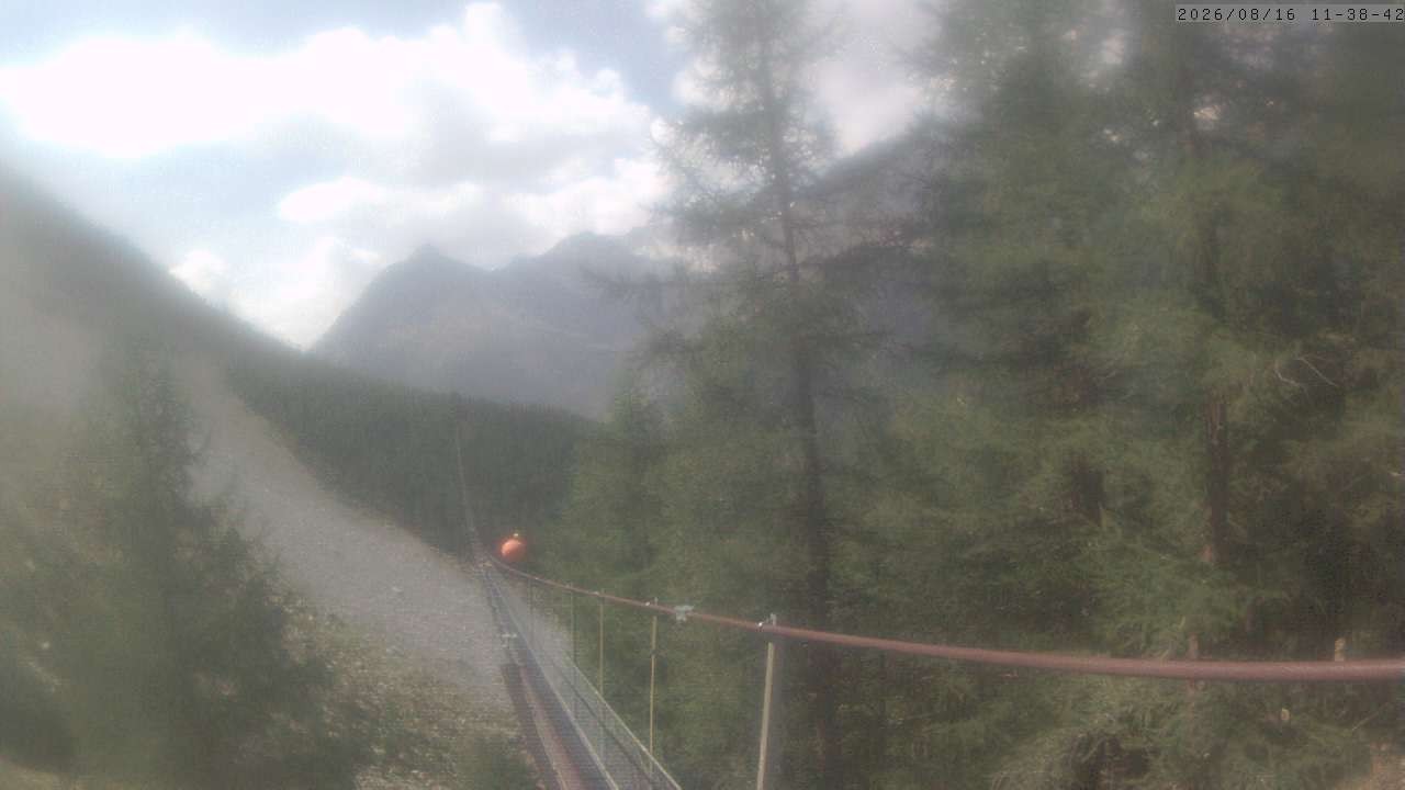 Archiv Foto Webcam Grächen: Charles Kuonen Hängebrücke