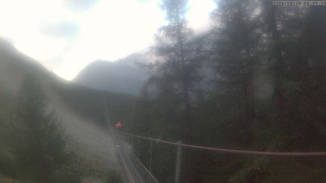 Archiv Foto Webcam Grächen: Charles Kuonen Hängebrücke