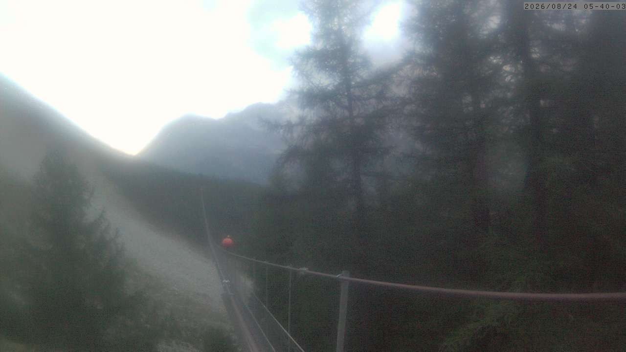 Archiv Foto Webcam Grächen: Charles Kuonen Hängebrücke