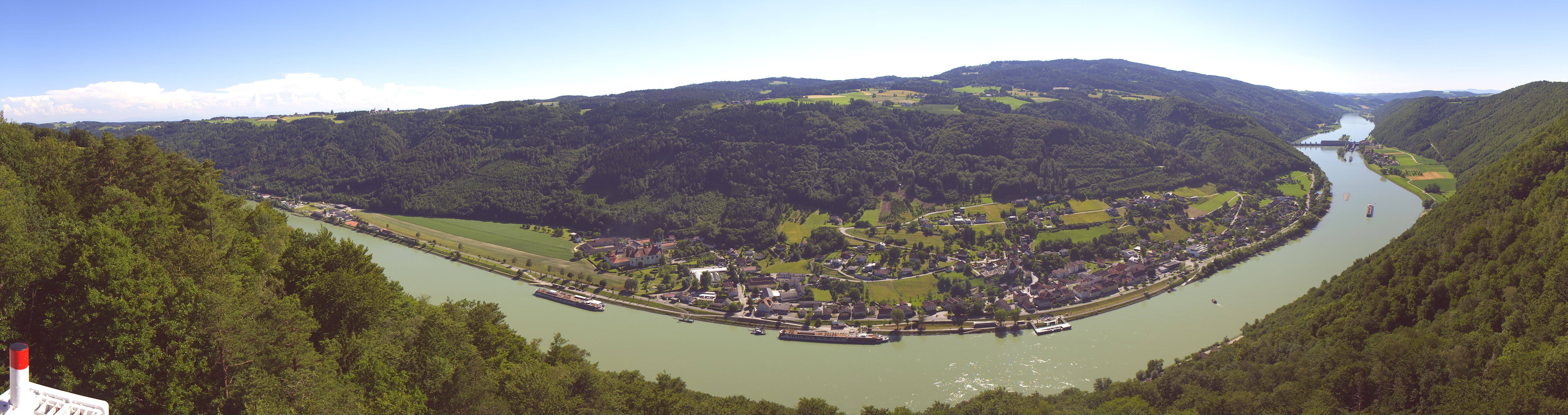 Archiv Foto Webcam Blick auf die Donau vom Penzenstein