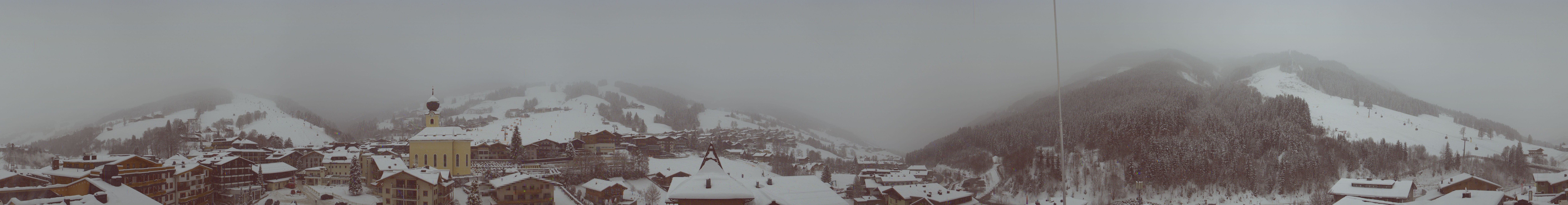Archiv Foto Webcam Blick über Saalbach vom Alpinresort