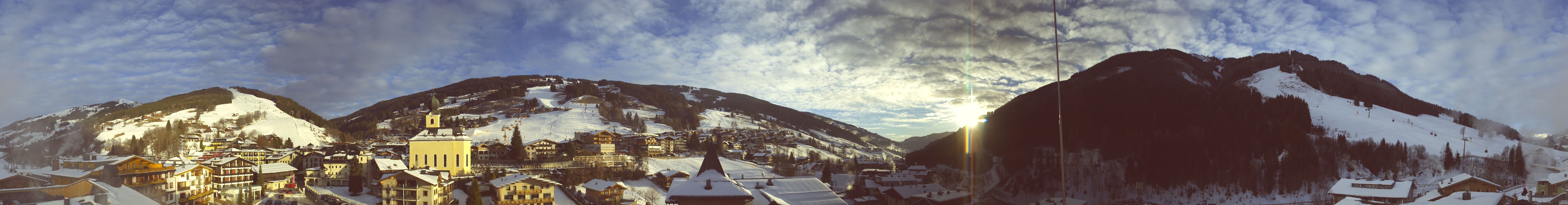 Archived image Webcam Panorama: Alpinresort Saalbach