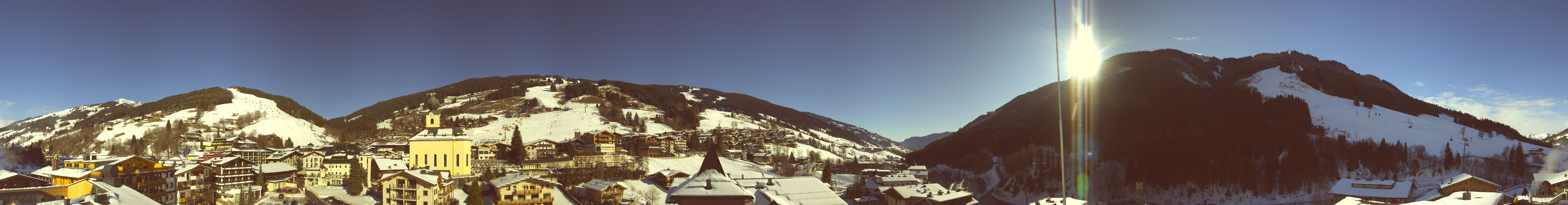 Archived image Webcam Panorama: Alpinresort Saalbach