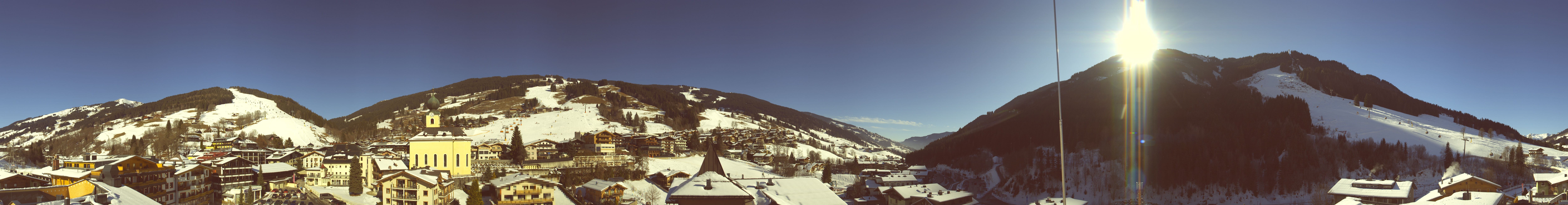 Archiv Foto Webcam Blick über Saalbach vom Alpinresort