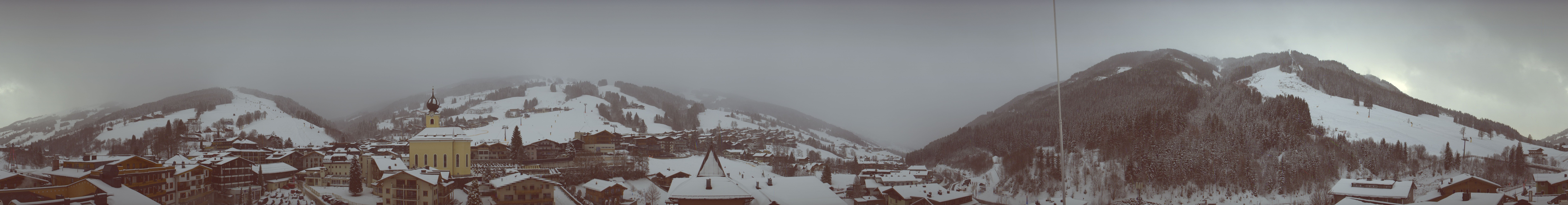 Archiv Foto Webcam Blick über Saalbach vom Alpinresort