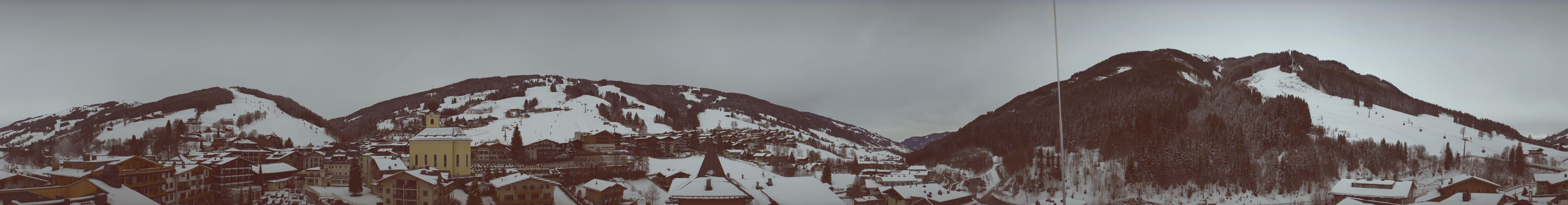 Archiv Foto Webcam Blick über Saalbach vom Alpinresort