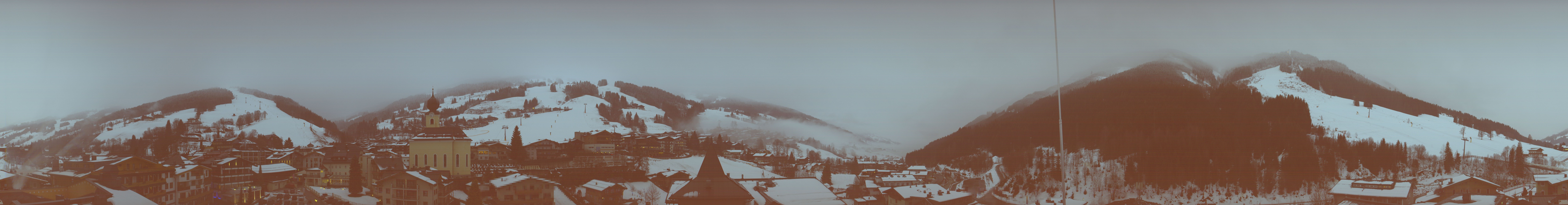Archiv Foto Webcam Blick über Saalbach vom Alpinresort