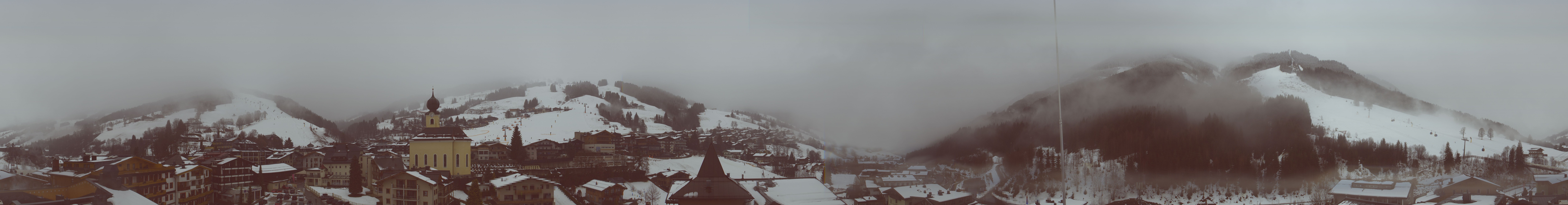 Archiv Foto Webcam Blick über Saalbach vom Alpinresort