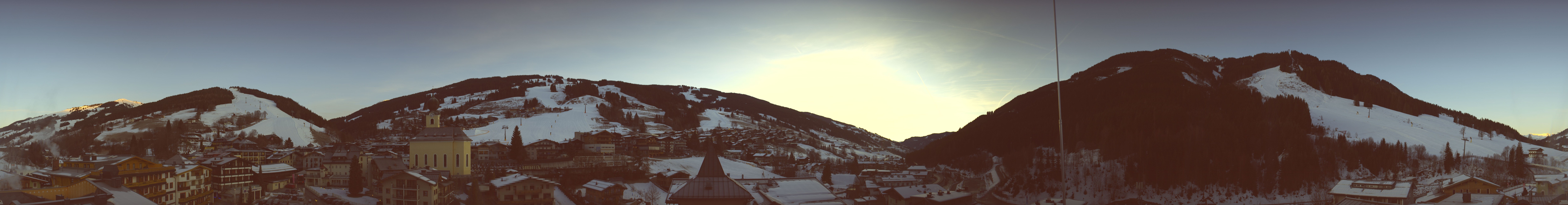 Archived image Webcam Panorama: Alpinresort Saalbach