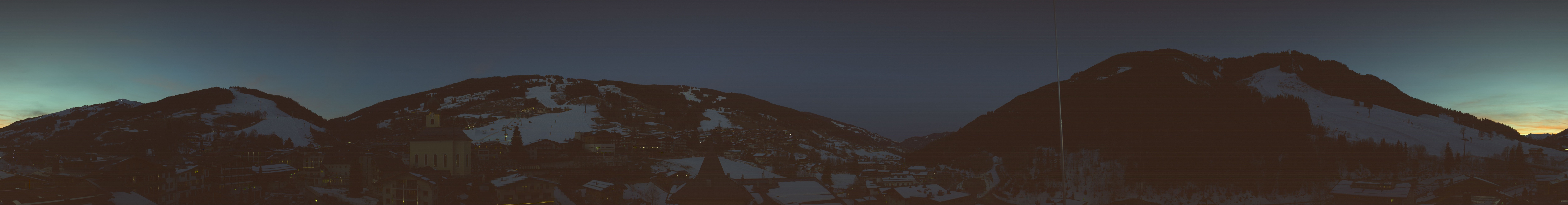 Archived image Webcam Panorama: Alpinresort Saalbach