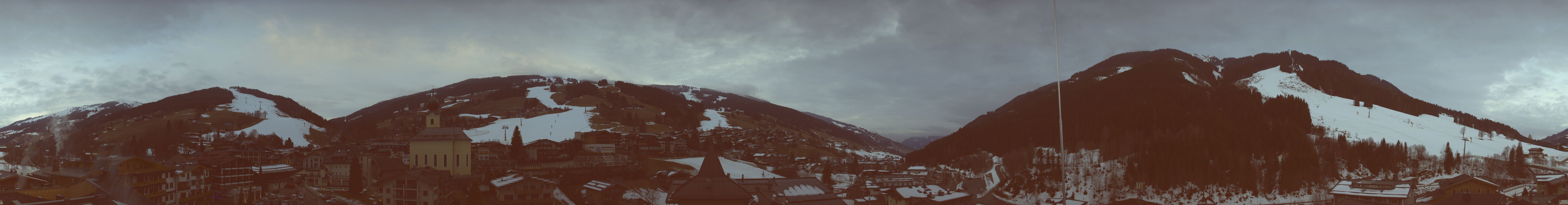 Archived image Webcam Panorama: Alpinresort Saalbach