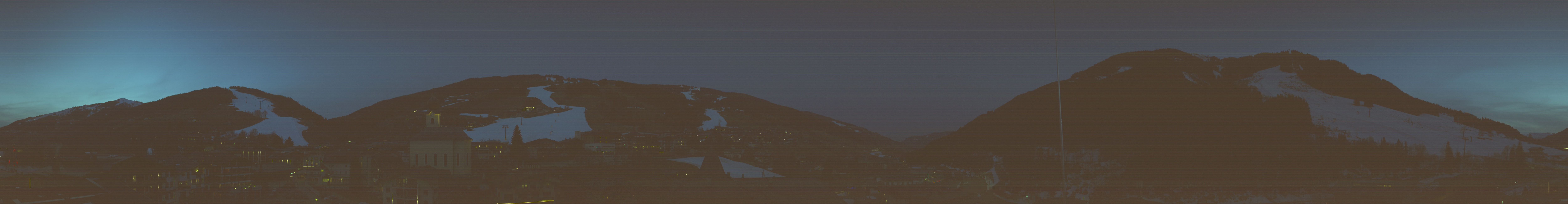 Archiv Foto Webcam Blick über Saalbach vom Alpinresort