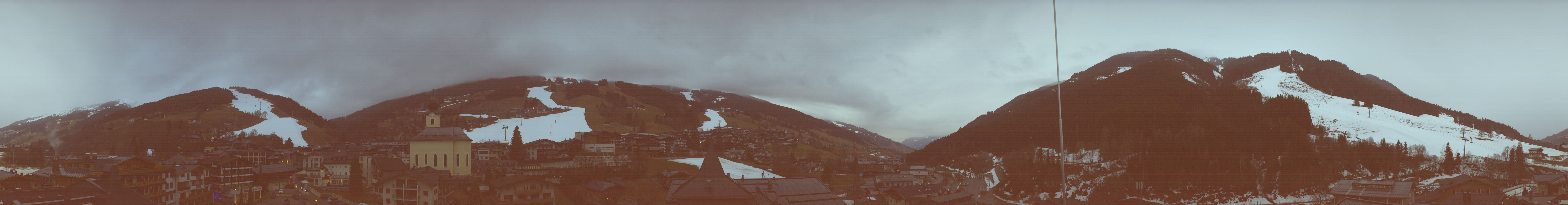 Archiv Foto Webcam Blick über Saalbach vom Alpinresort