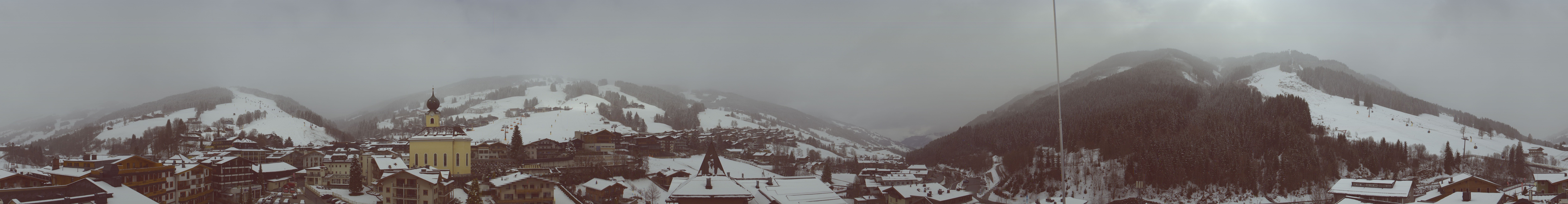 Archiv Foto Webcam Blick über Saalbach vom Alpinresort
