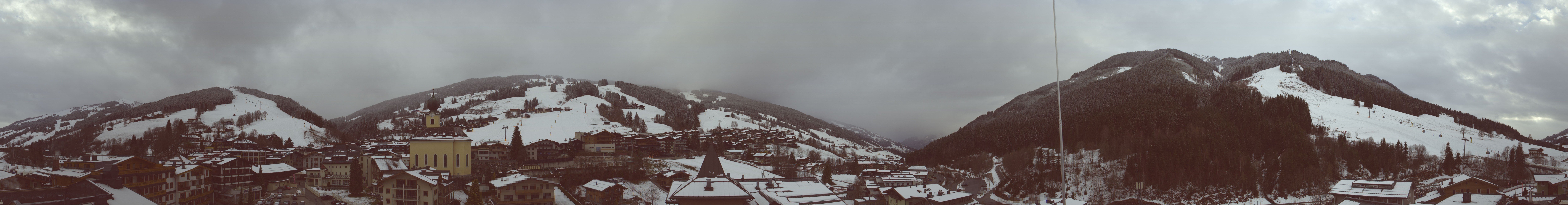 Archiv Foto Webcam Blick über Saalbach vom Alpinresort