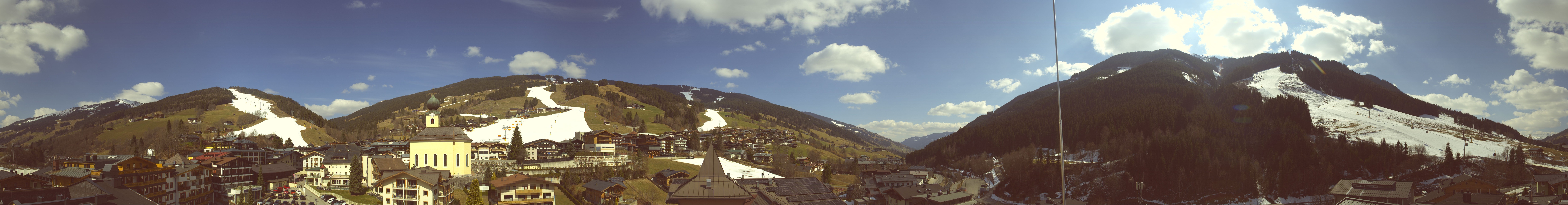 Archived image Webcam Panorama: Alpinresort Saalbach