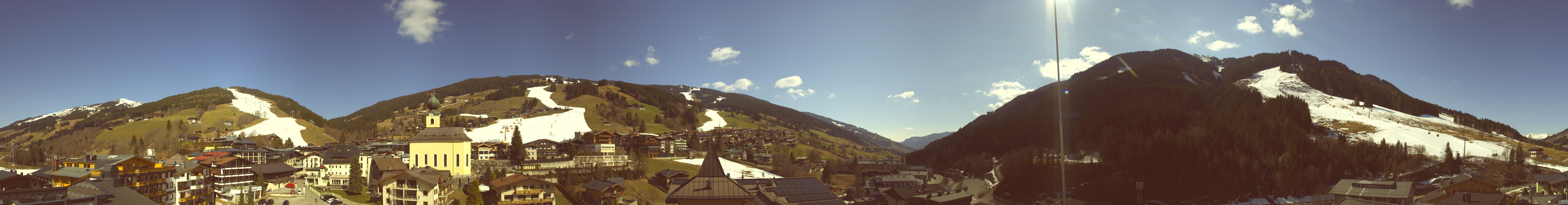 Archiv Foto Webcam Blick über Saalbach vom Alpinresort