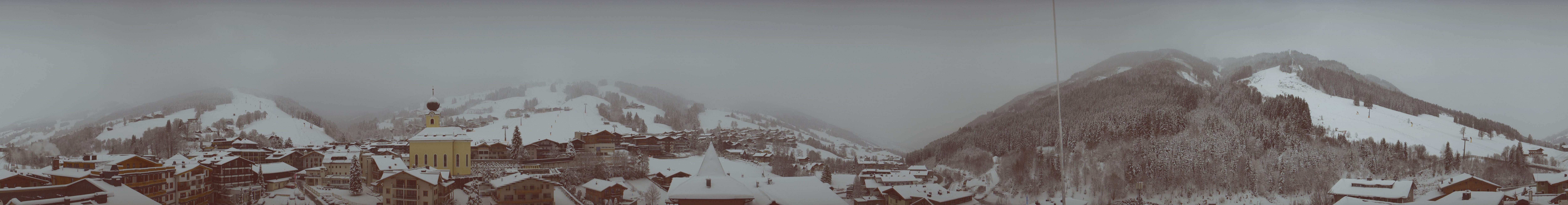 Archiv Foto Webcam Blick über Saalbach vom Alpinresort