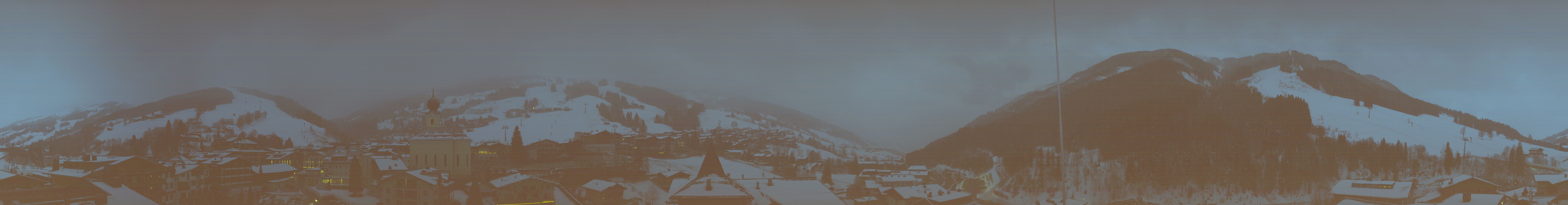 Archiv Foto Webcam Blick über Saalbach vom Alpinresort