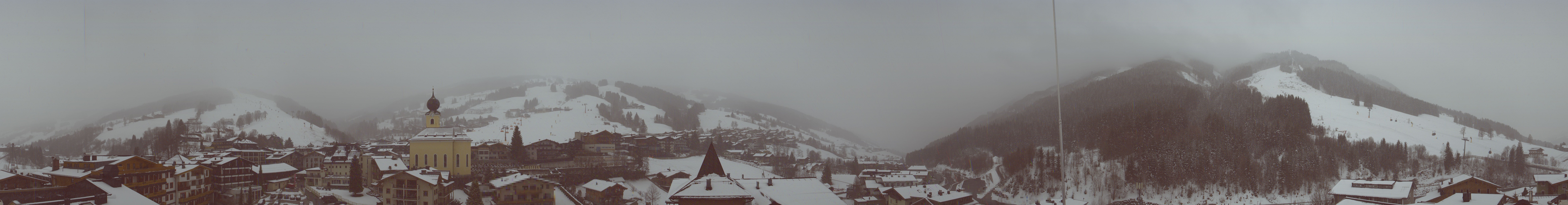 Archiv Foto Webcam Blick über Saalbach vom Alpinresort