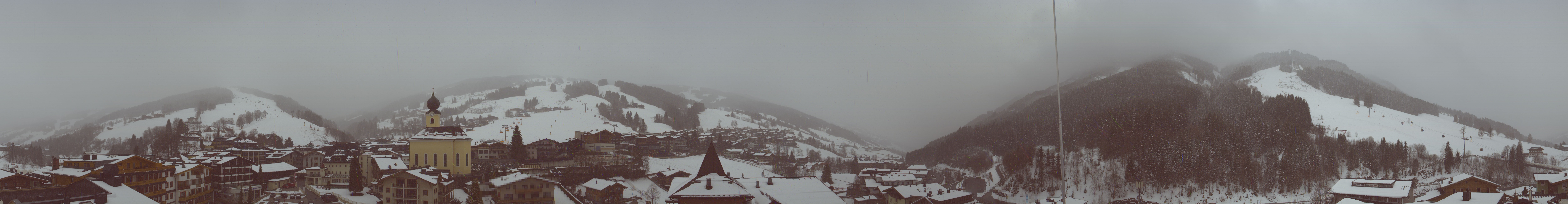 Archiv Foto Webcam Blick über Saalbach vom Alpinresort