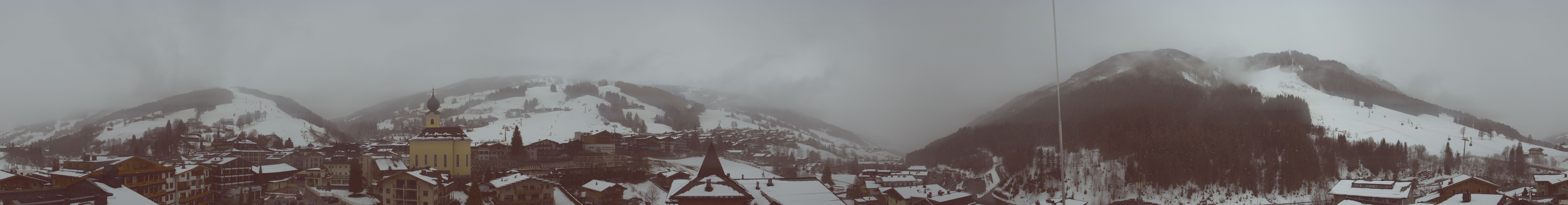 Archiv Foto Webcam Blick über Saalbach vom Alpinresort