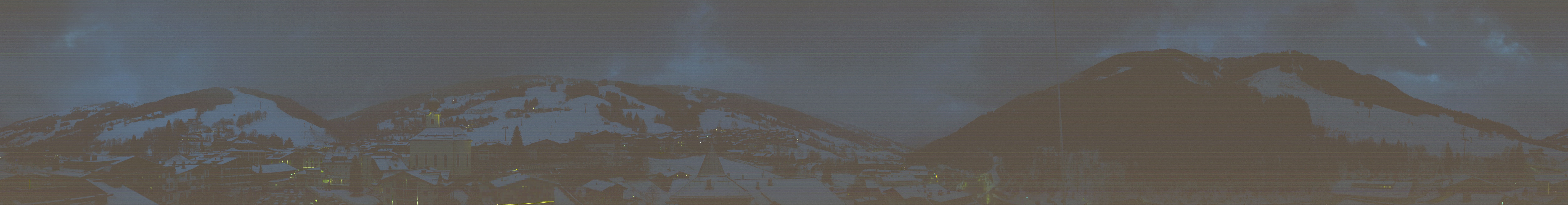 Archiv Foto Webcam Blick über Saalbach vom Alpinresort