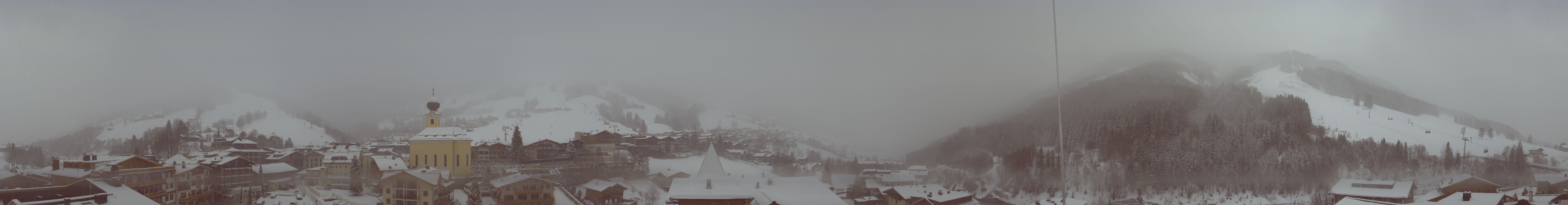 Archiv Foto Webcam Blick über Saalbach vom Alpinresort