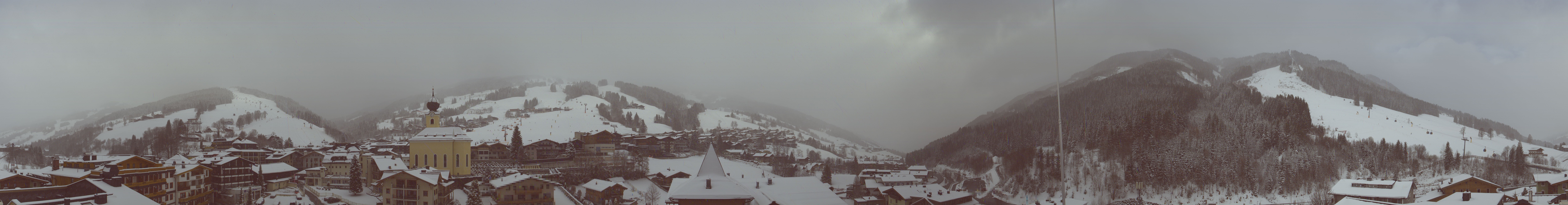 Archiv Foto Webcam Blick über Saalbach vom Alpinresort