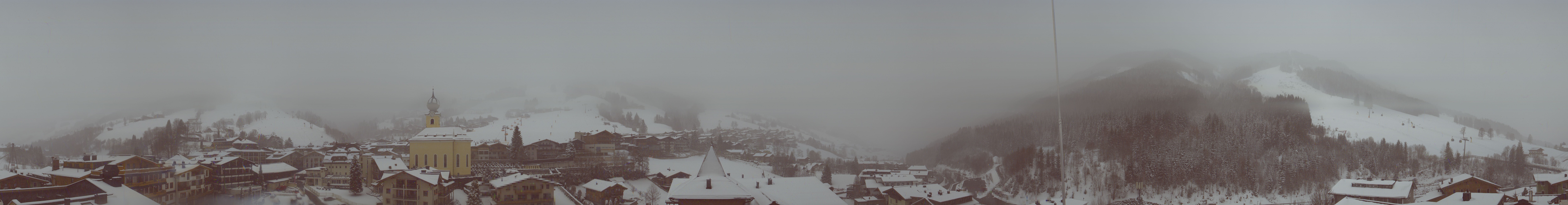 Archiv Foto Webcam Blick über Saalbach vom Alpinresort