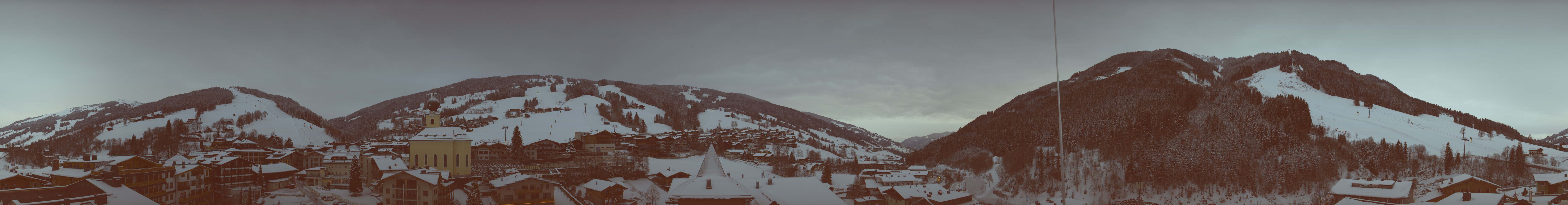 Archived image Webcam Panorama: Alpinresort Saalbach