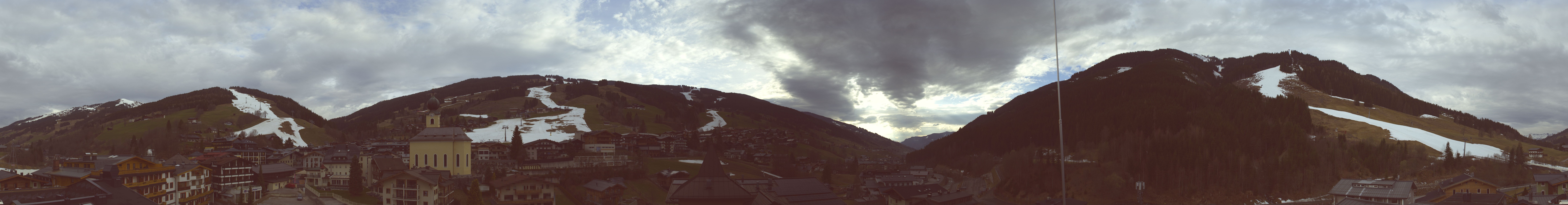 Archived image Webcam Panorama: Alpinresort Saalbach