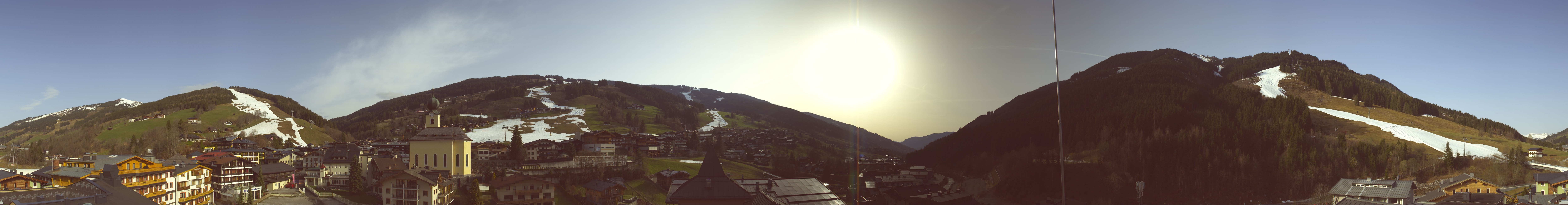 Archived image Webcam Panorama: Alpinresort Saalbach