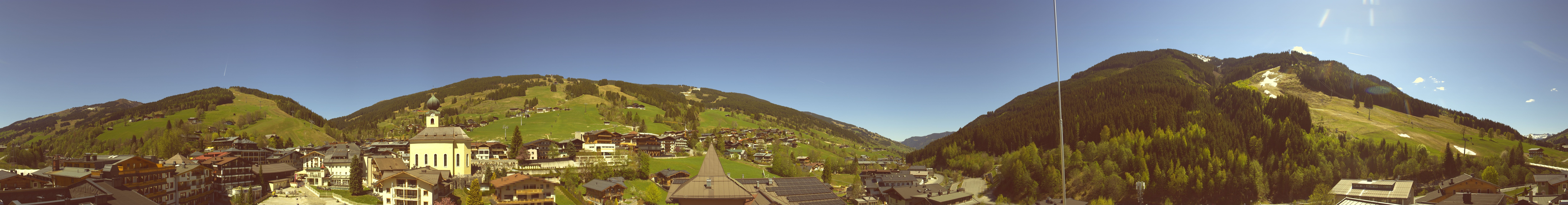 Archiv Foto Webcam Blick über Saalbach vom Alpinresort