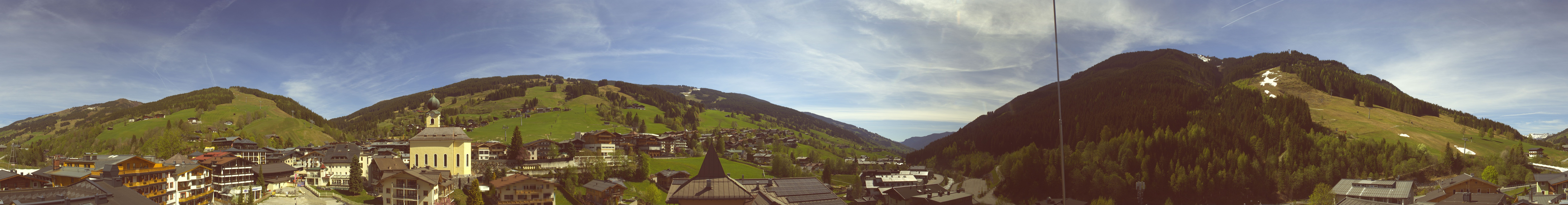 Archiv Foto Webcam Blick über Saalbach vom Alpinresort