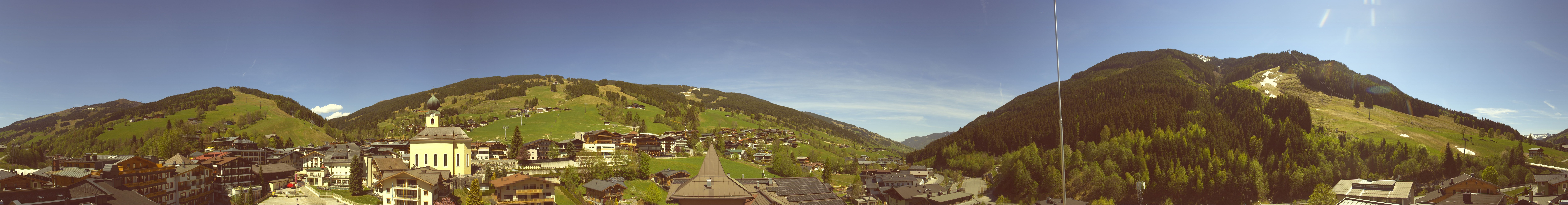 Archiv Foto Webcam Blick über Saalbach vom Alpinresort