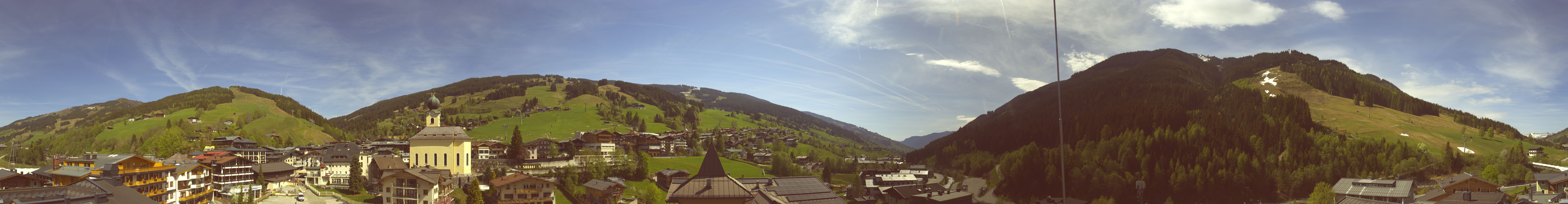 Archiv Foto Webcam Blick über Saalbach vom Alpinresort