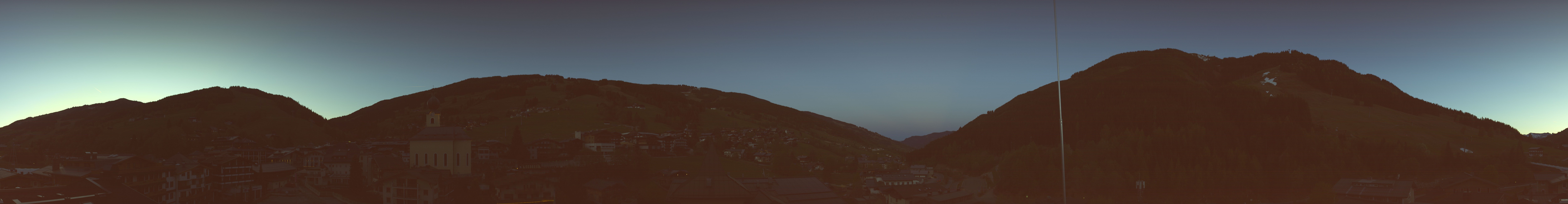 Archived image Webcam Panorama: Alpinresort Saalbach