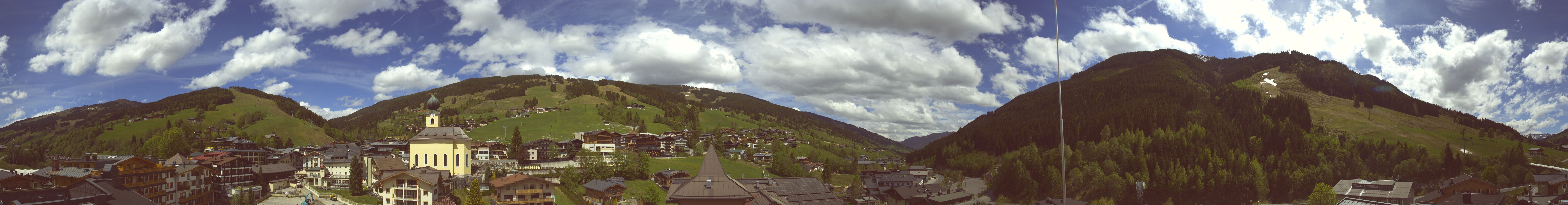 Archiv Foto Webcam Blick über Saalbach vom Alpinresort