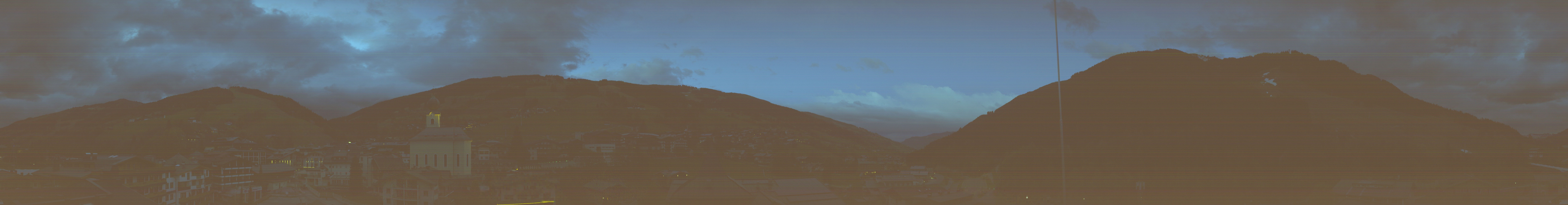 Archived image Webcam Panorama: Alpinresort Saalbach