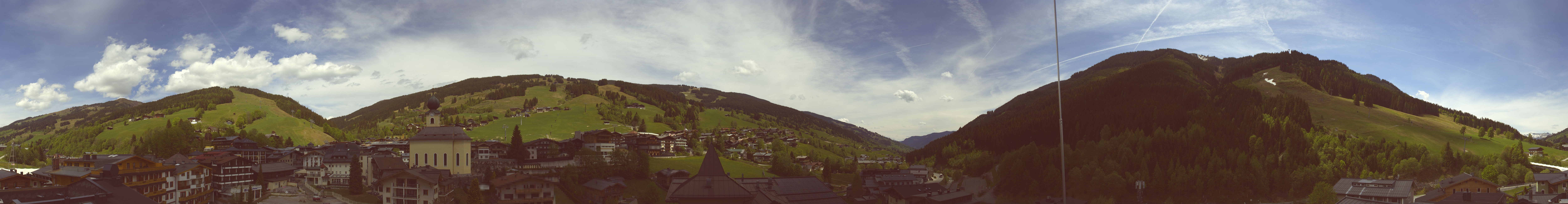 Archiv Foto Webcam Blick über Saalbach vom Alpinresort