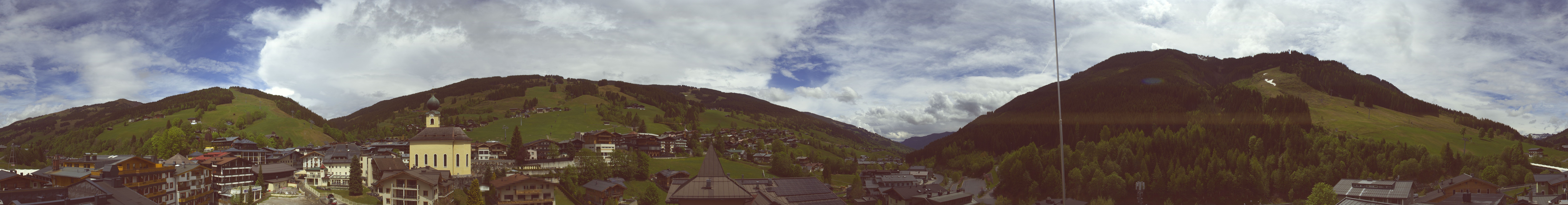 Archiv Foto Webcam Blick über Saalbach vom Alpinresort
