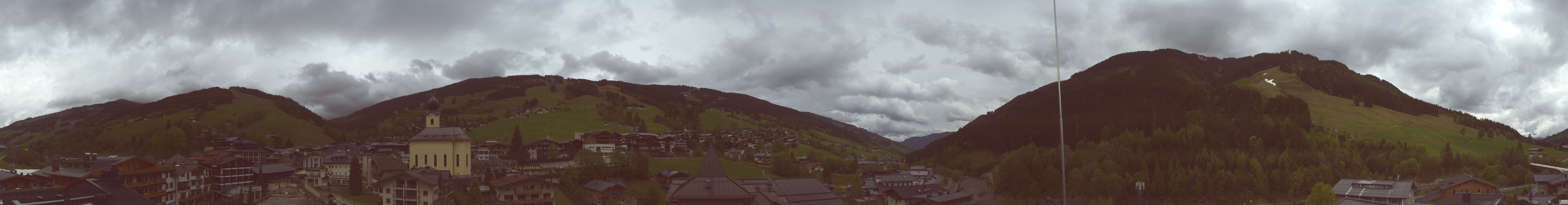 Archiv Foto Webcam Blick über Saalbach vom Alpinresort