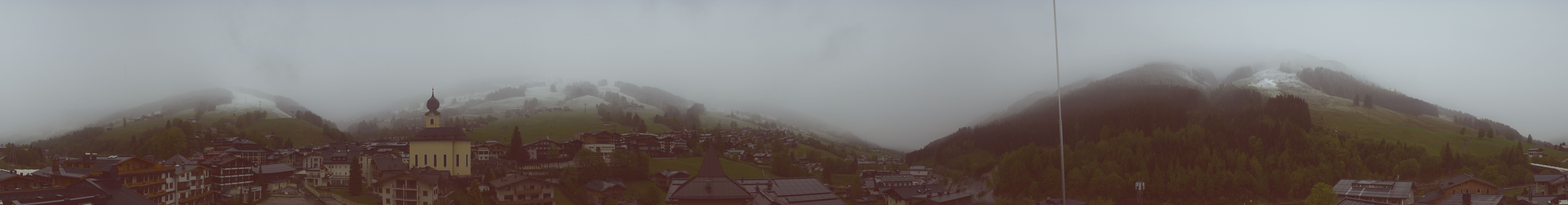Archiv Foto Webcam Blick über Saalbach vom Alpinresort