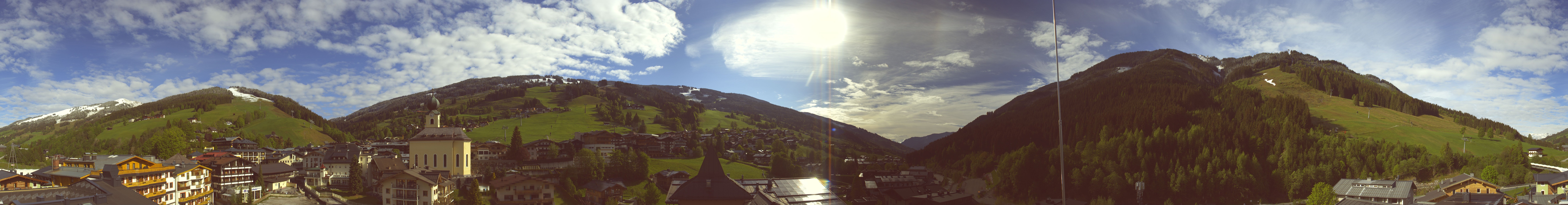 Archiv Foto Webcam Blick über Saalbach vom Alpinresort