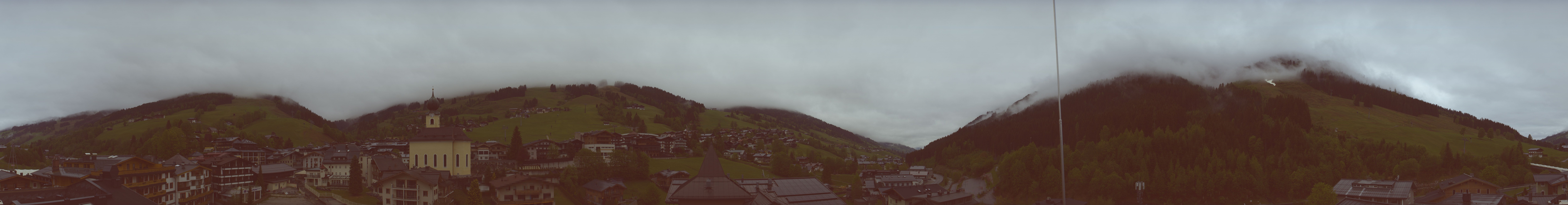 Archiv Foto Webcam Blick über Saalbach vom Alpinresort