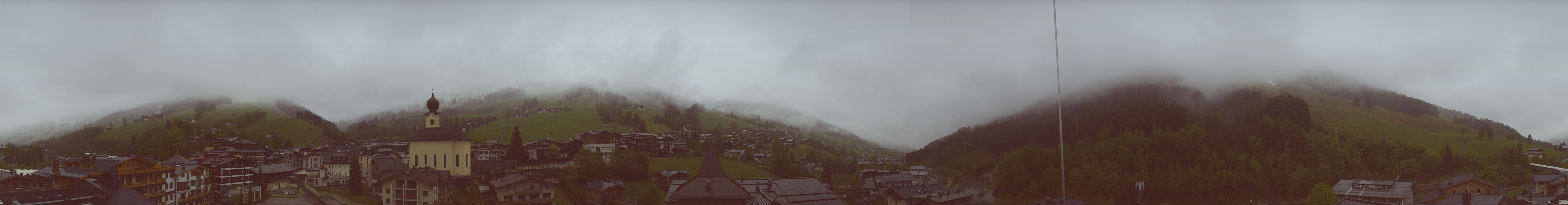 Archiv Foto Webcam Blick über Saalbach vom Alpinresort