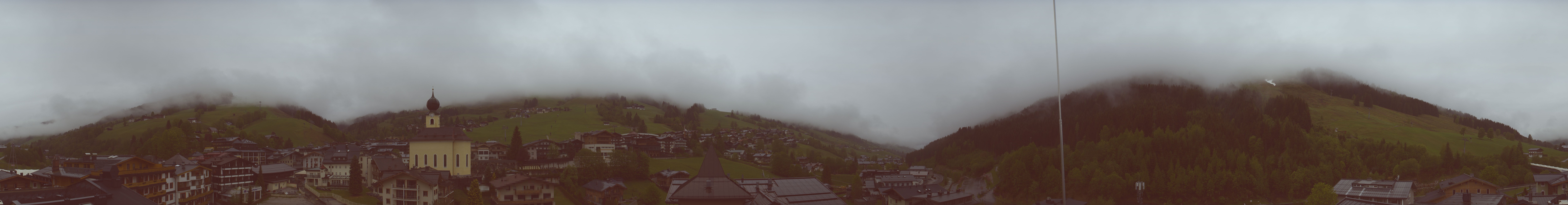 Archiv Foto Webcam Blick über Saalbach vom Alpinresort