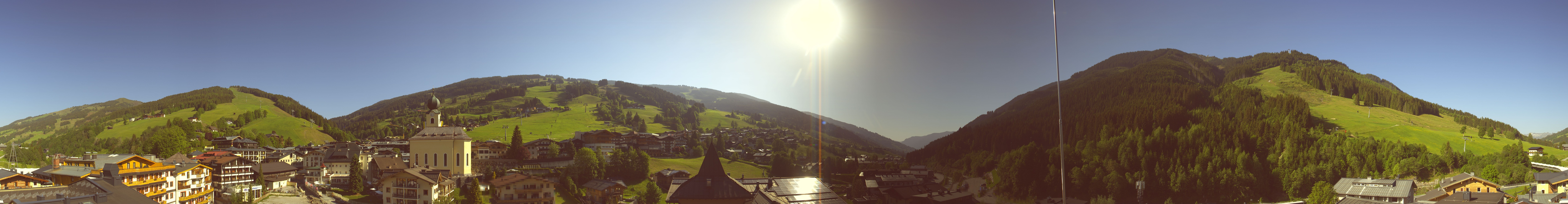 Archiv Foto Webcam Blick über Saalbach vom Alpinresort